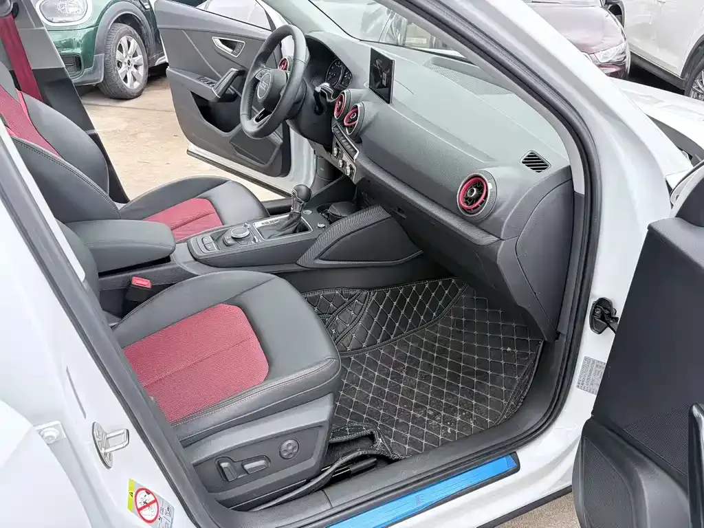 Audi Q2L 2021 из CN, фото 2
