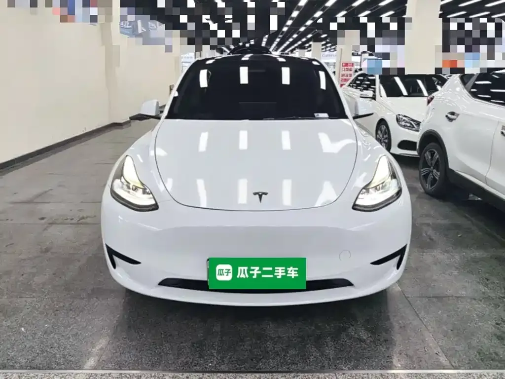 Tesla Model Y — фото 7