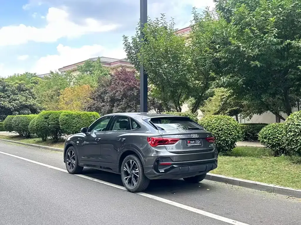 Audi Q3 Sportback — фото 7