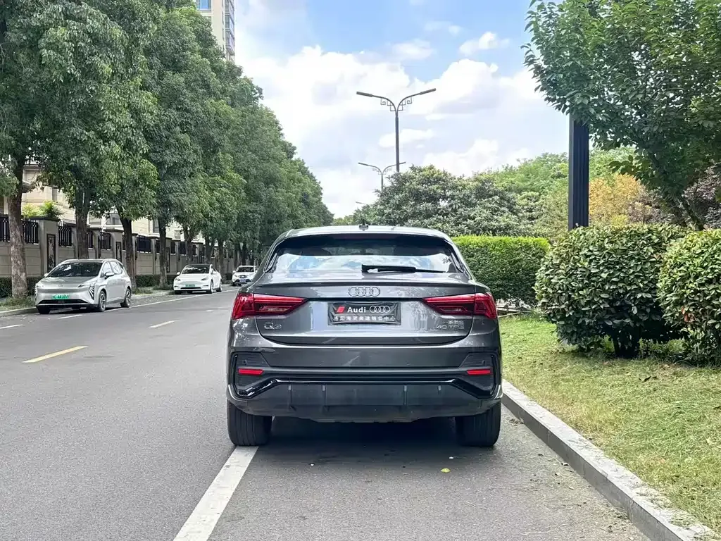 Audi Q3 Sportback — фото 8