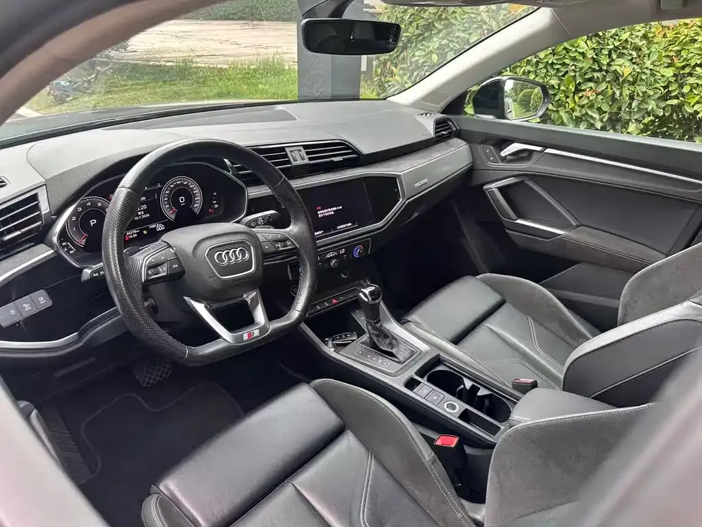 Audi Q3 Sportback — фото 3