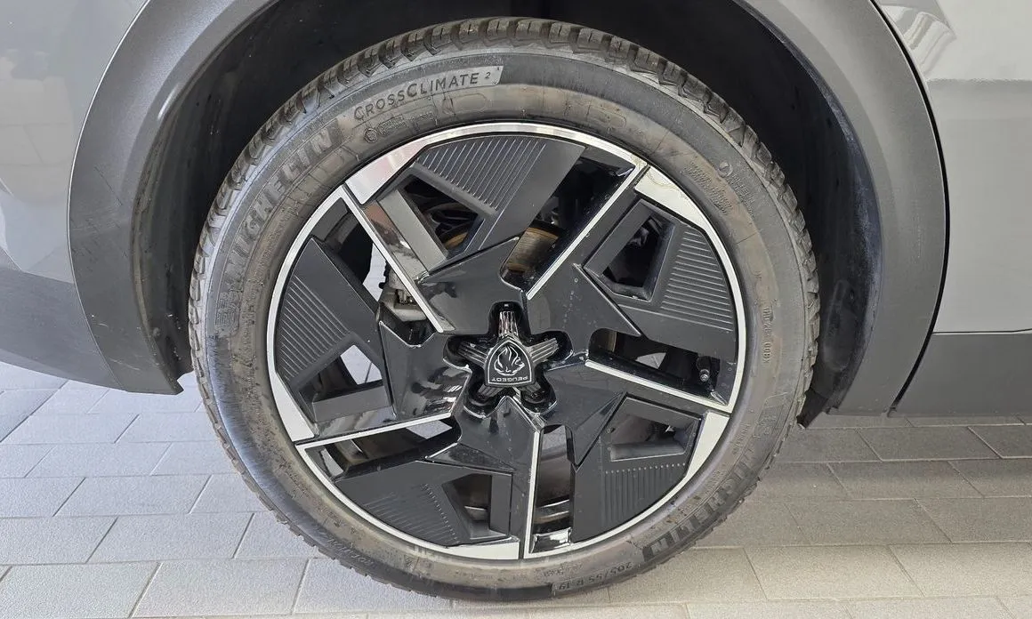Peugeot 408 2024 из KR, фото 8
