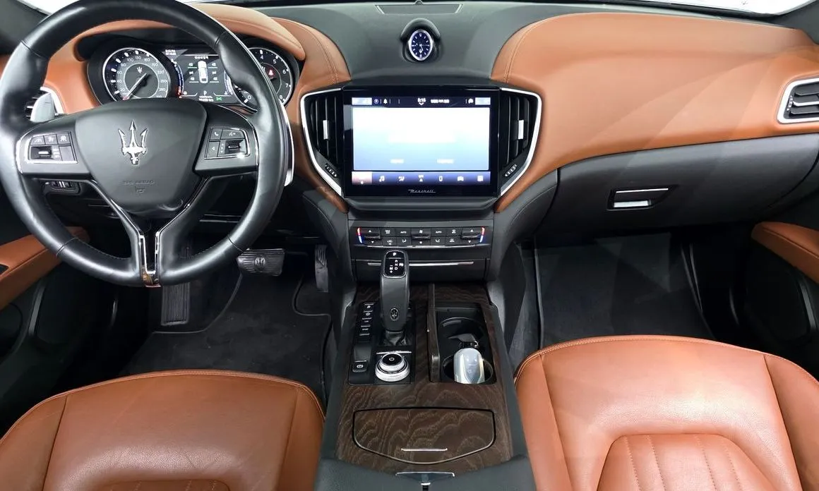 Maserati Ghibli — фото 8