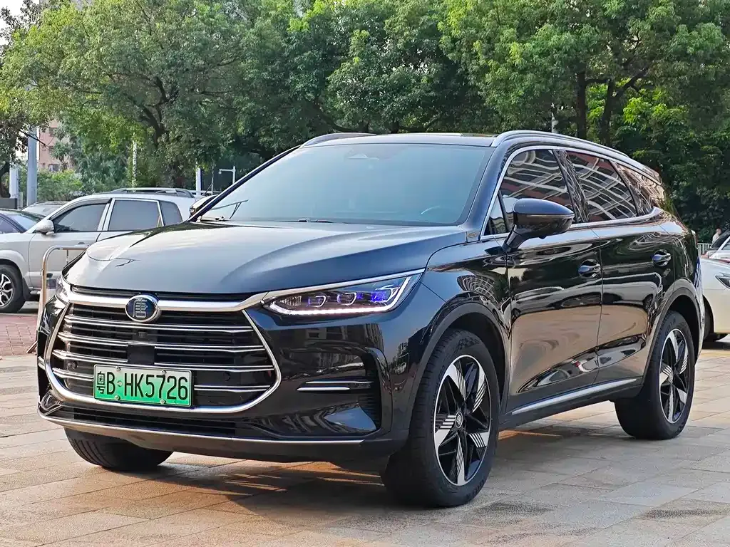 BYD Tang New Energy — фото 1