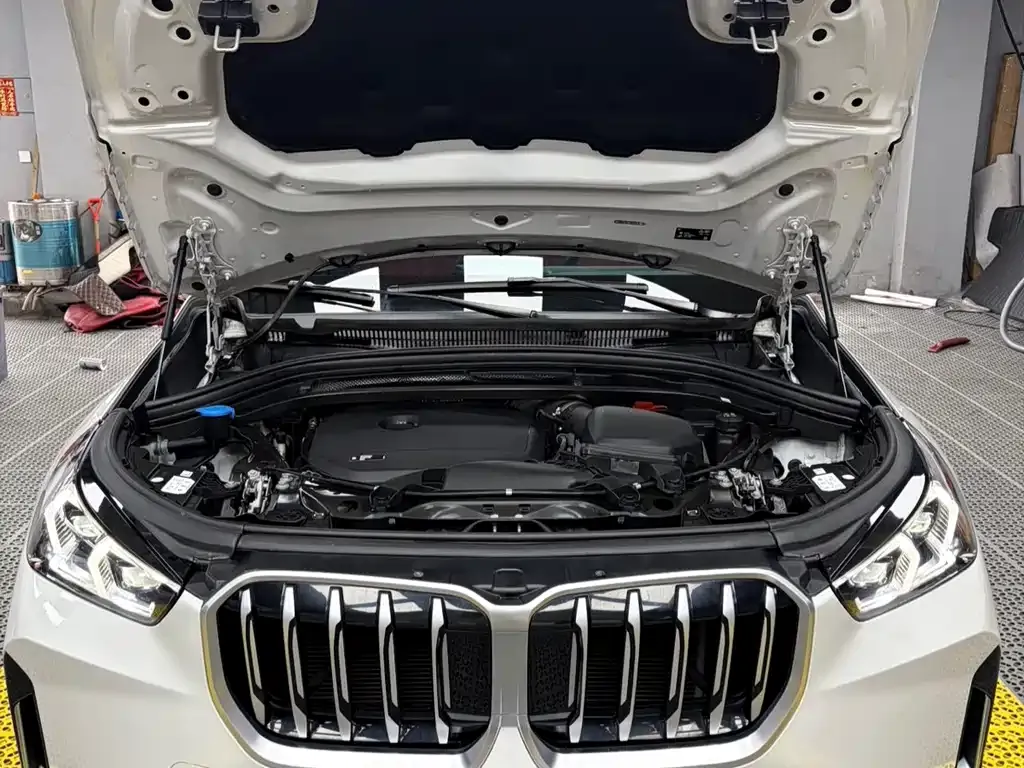 BMW X1 — фото 6