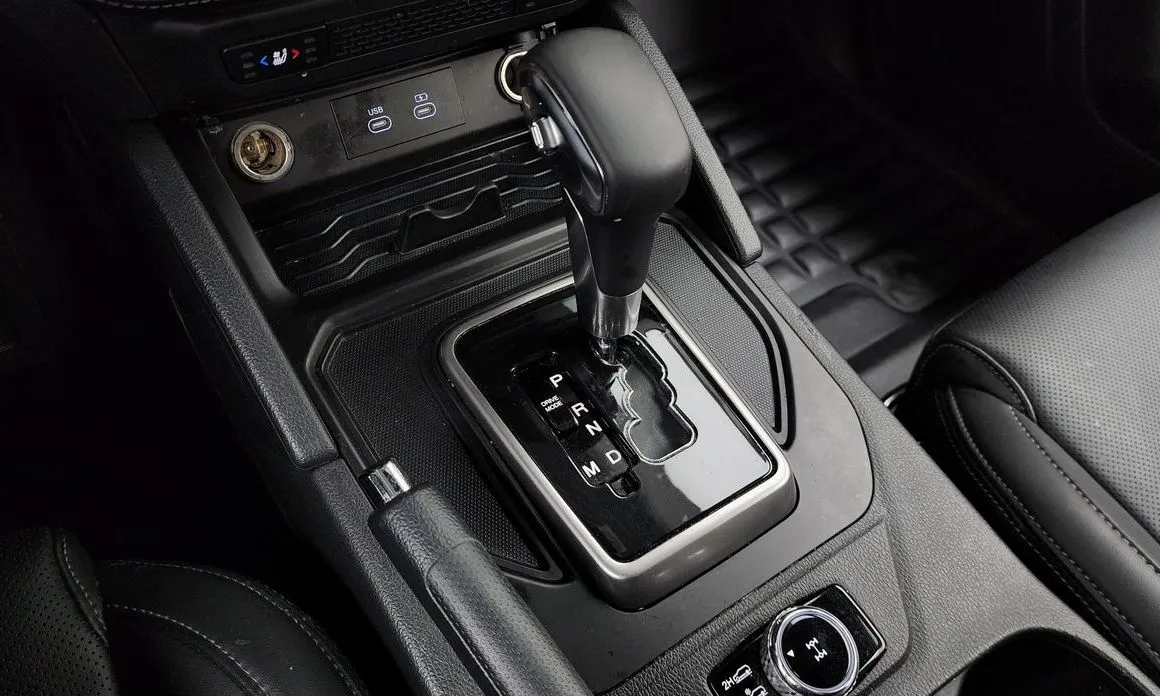 KG Mobility (Ssangyong) Rexton — фото 10