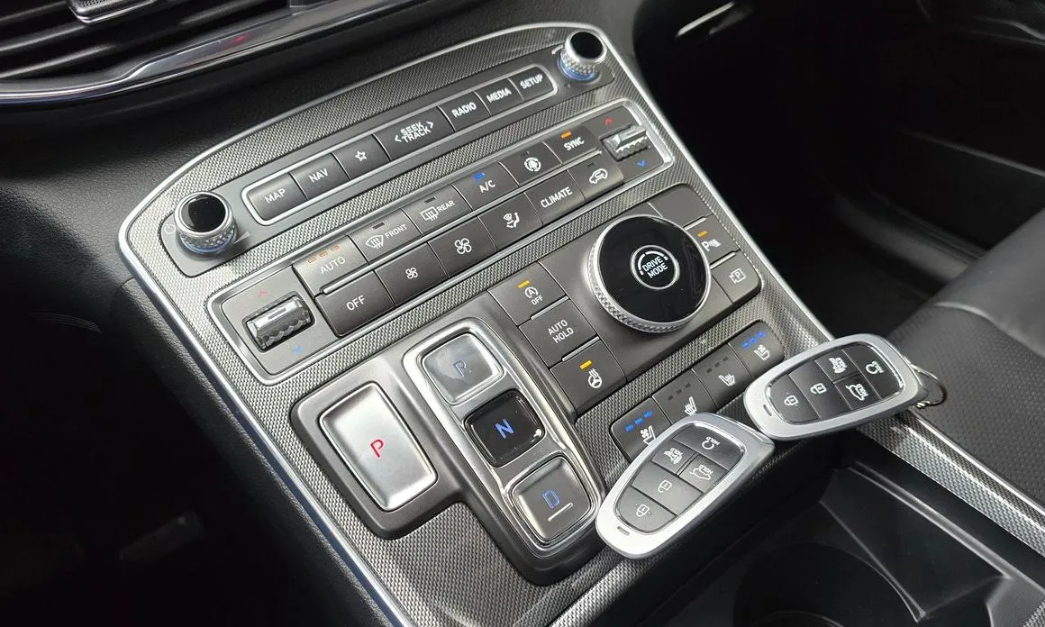 Hyundai Santafe — фото 4