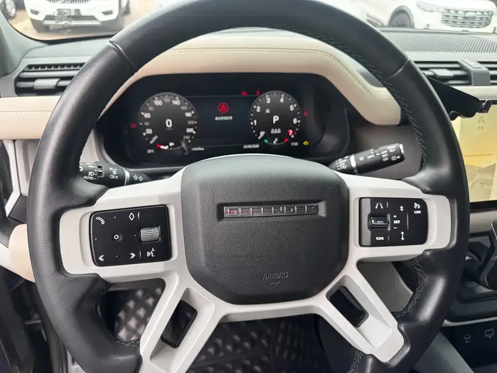 Land Rover Defender — фото 2