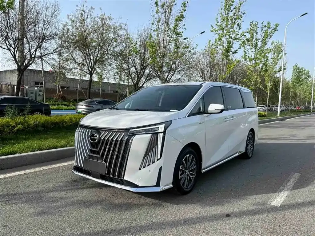 GAC Motor Trumpchi M8 — фото 1