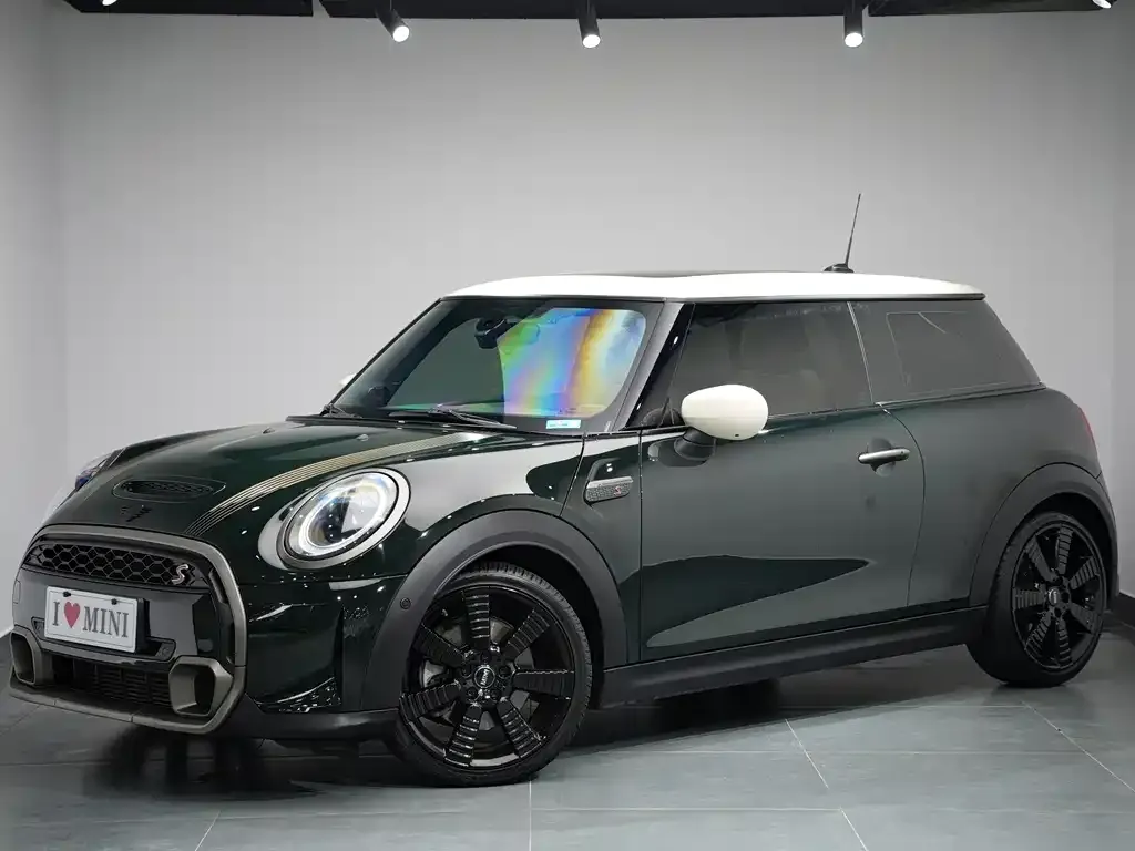 MINI Cooper (3-door) — фото 1