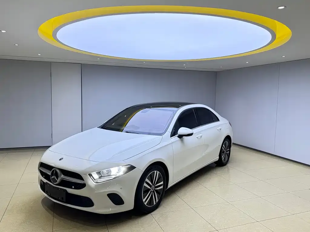 Mercedes-Benz A-Class — фото 1