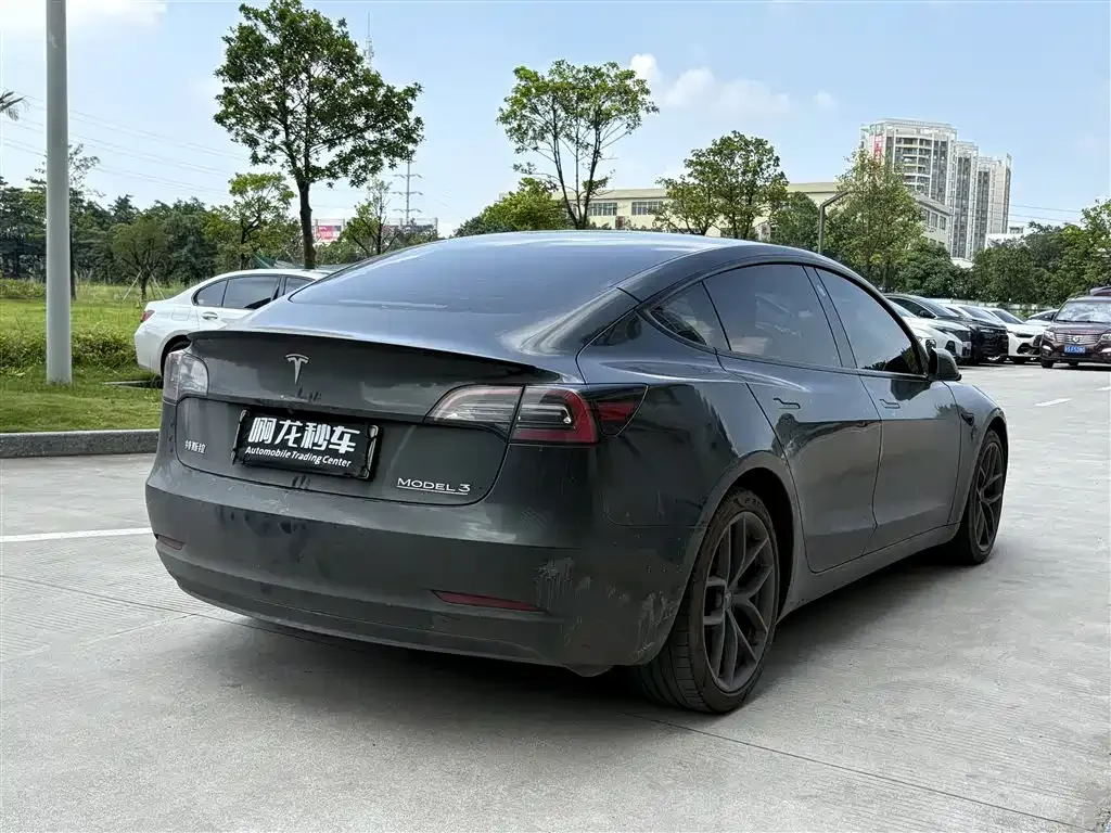 Tesla Model 3 — фото 6