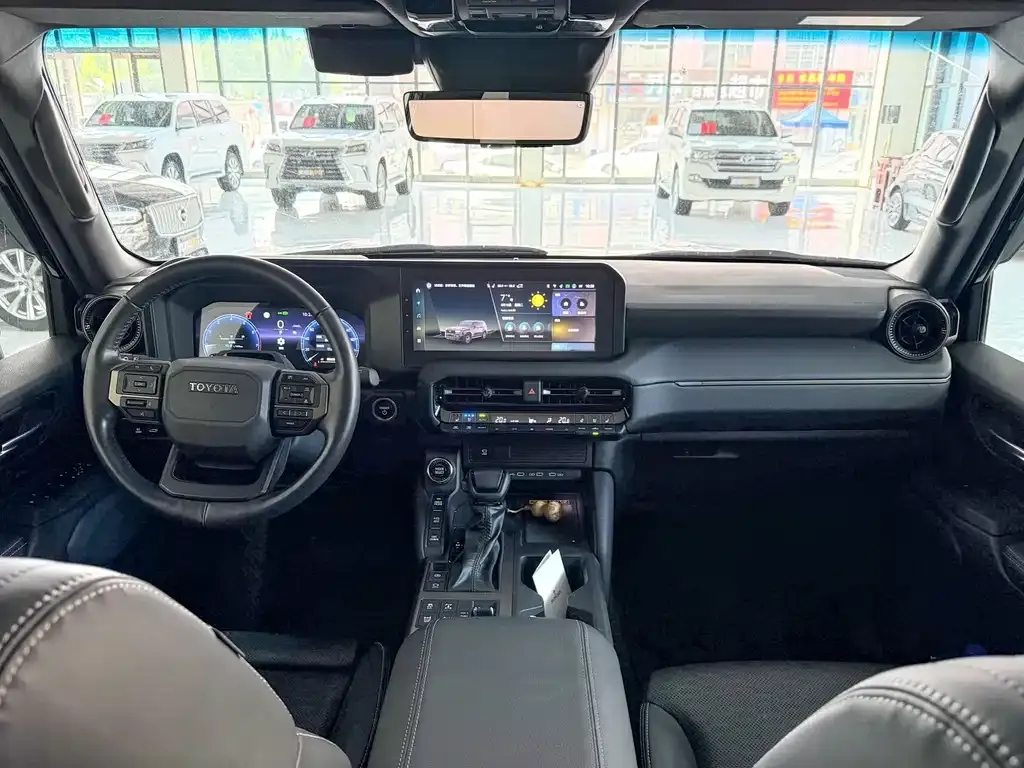 Toyota Prado 2024 из CN, фото 8