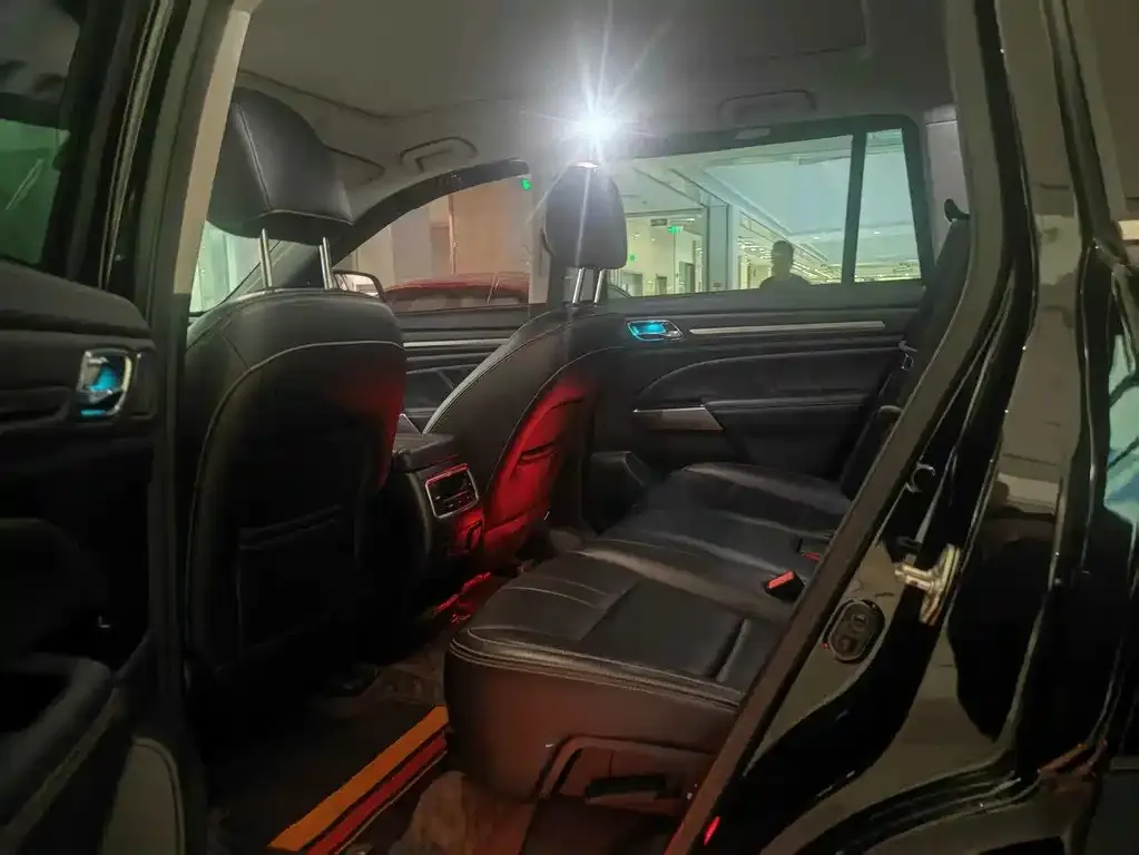 GAC Motor Trumpchi GS8 — фото 4