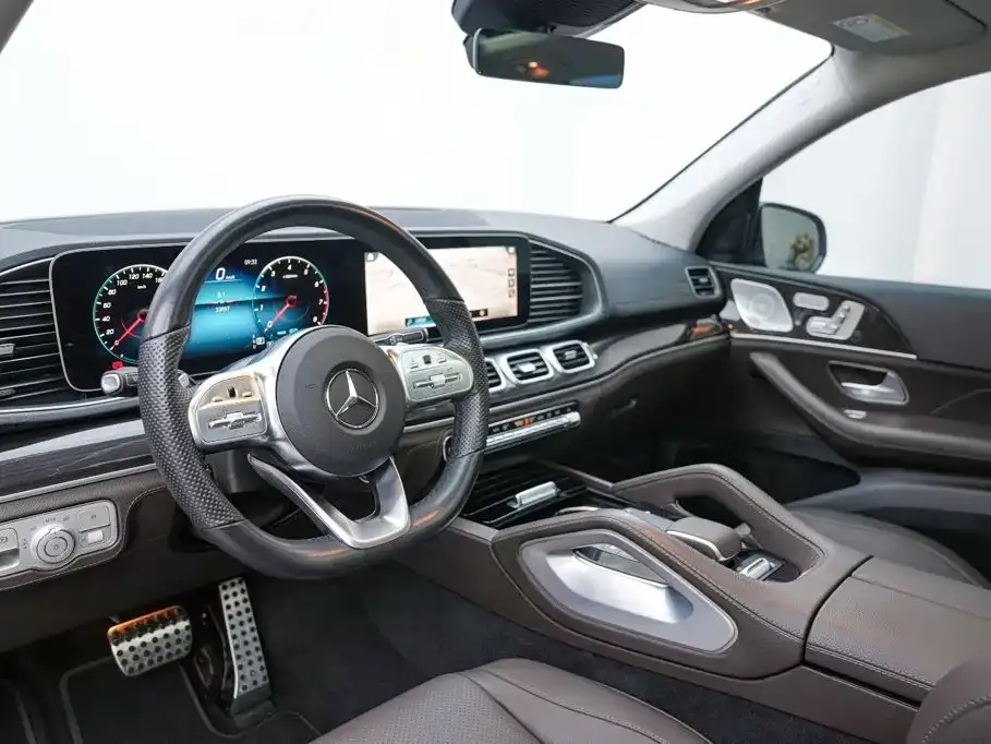 Mercedes-Benz GLS — фото 5