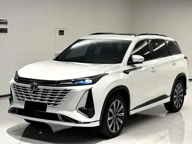 Changan CS75PLUS — фото 1