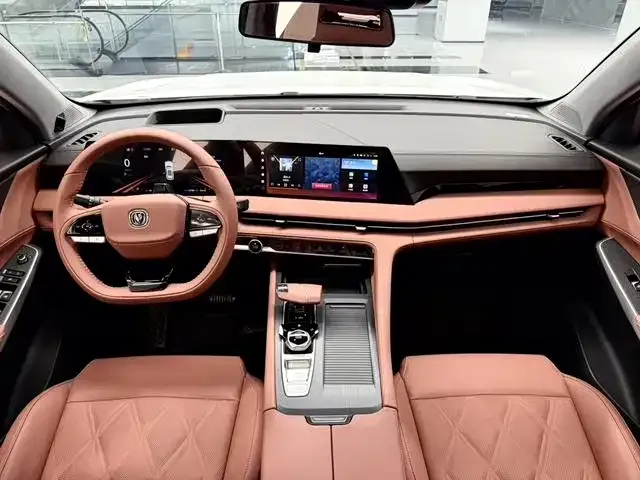Changan CS75PLUS — фото 3
