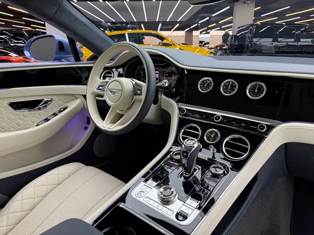 Bentley Continental — фото 9