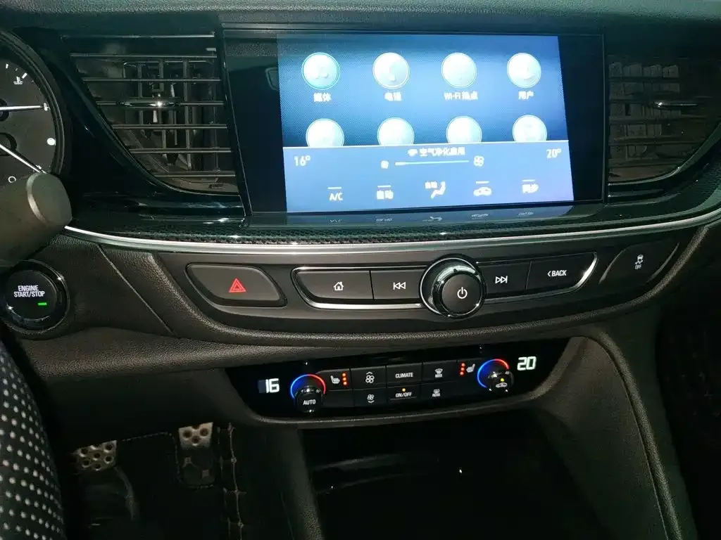 Buick Regal — фото 10