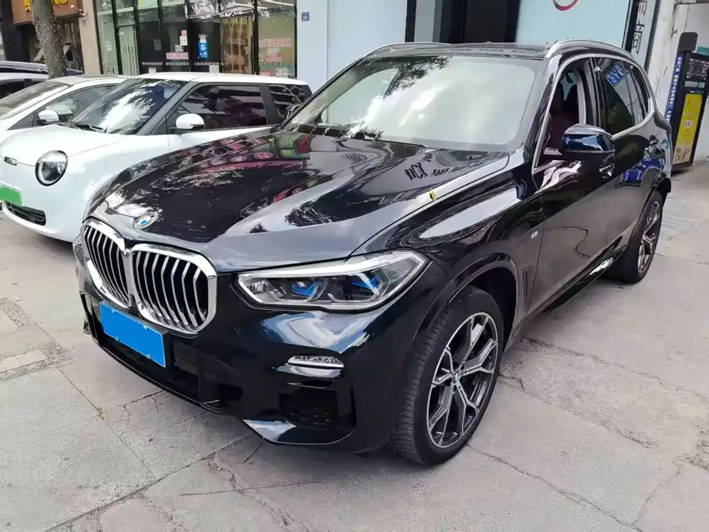 BMW X5 (Import) — фото 1