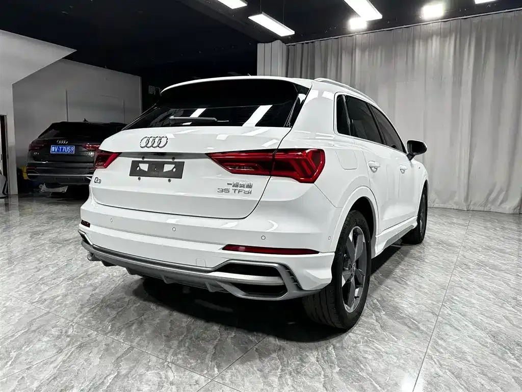 Audi Q3 — фото 5