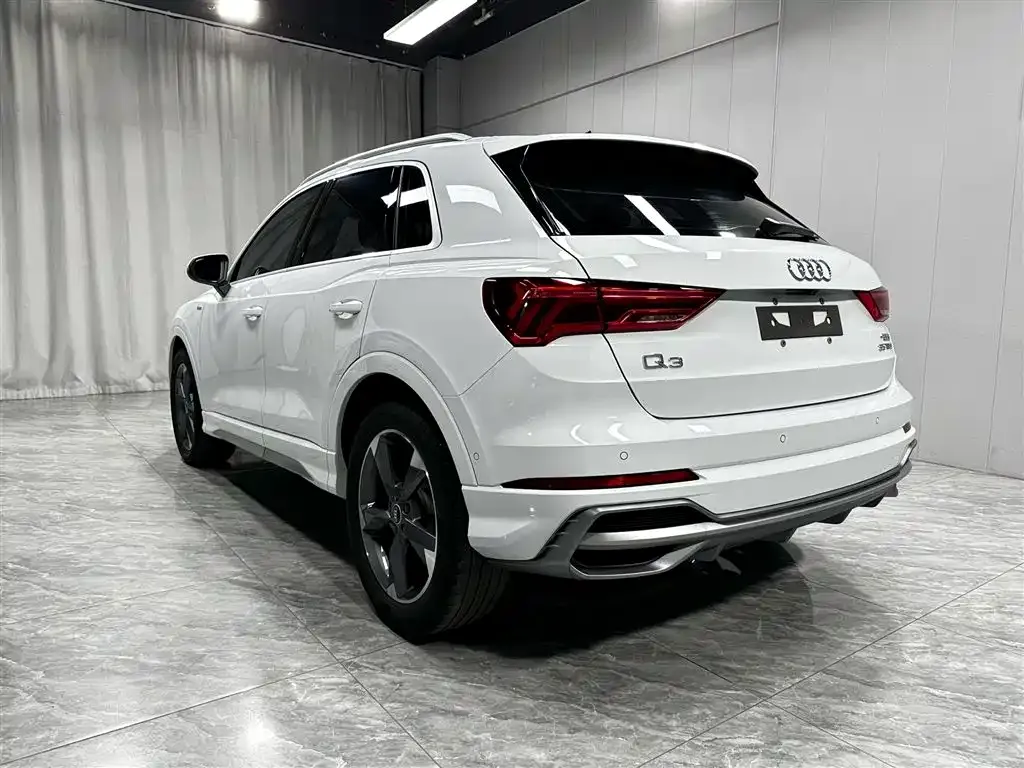Audi Q3 — фото 4