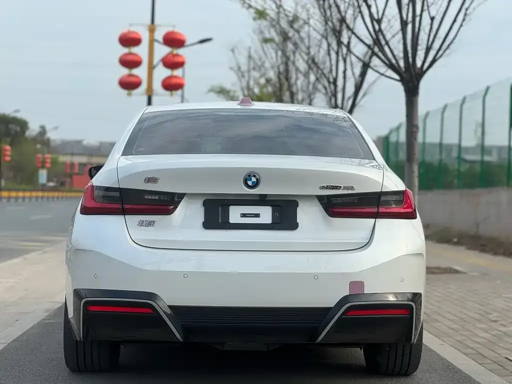 BMW i3 — фото 3