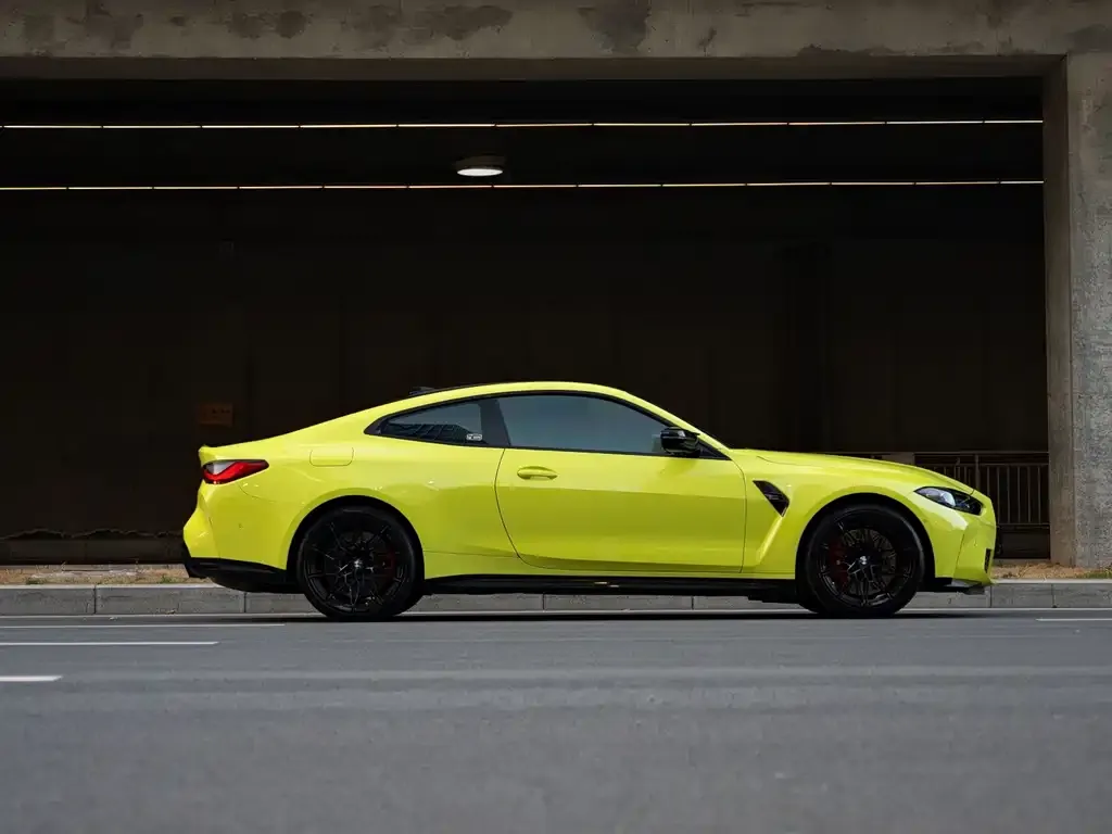 BMW M4 — фото 4