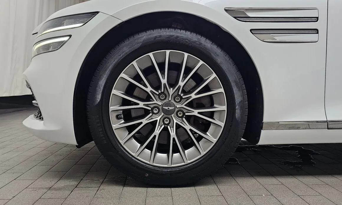 Genesis G80 — фото 10