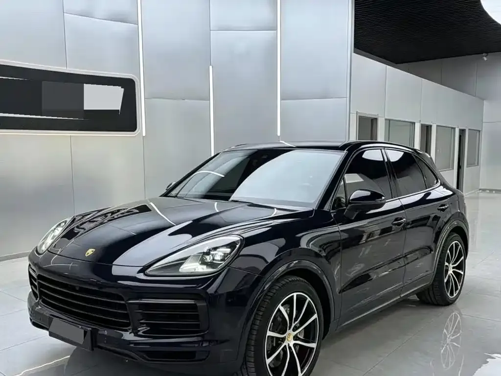 Porsche Cayenne — фото 1