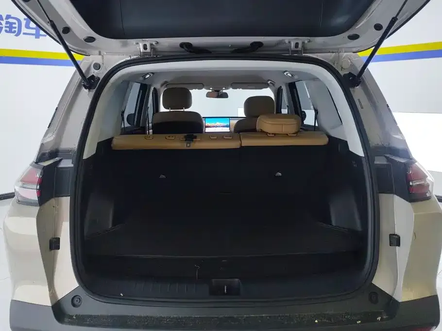 Wuling 星光560新能源 — фото 4