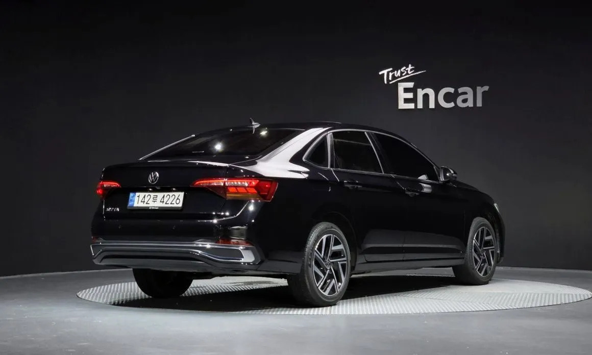 Volkswagen Jetta — фото 5