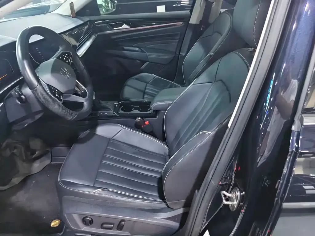 Volkswagen Passat — фото 6