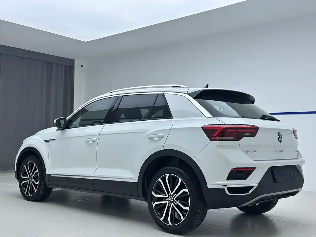 Volkswagen T-Roc — фото 4