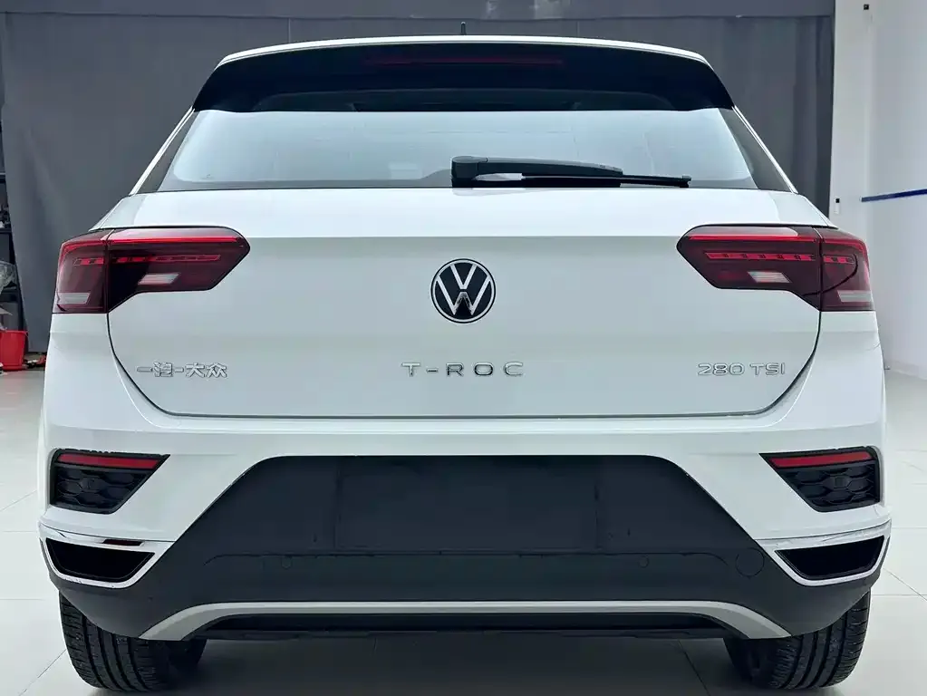 Volkswagen T-Roc — фото 3