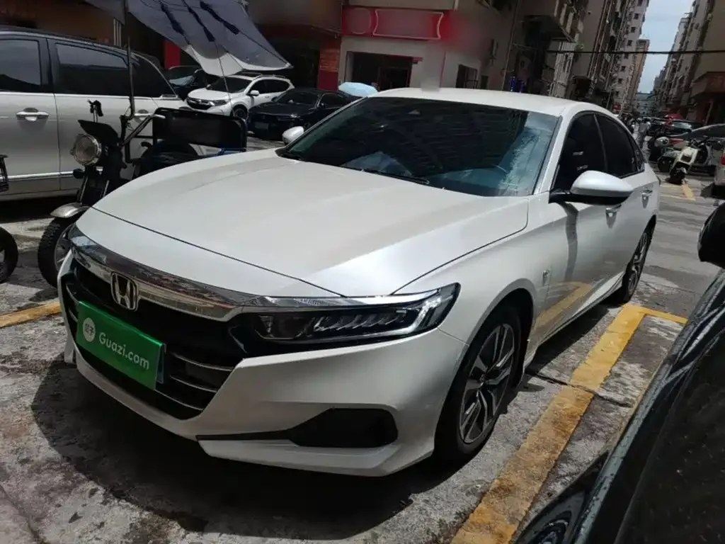 Honda Accord — фото 9