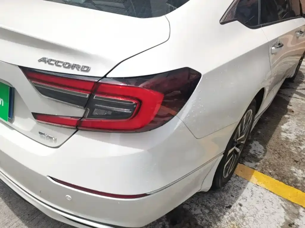 Honda Accord — фото 4