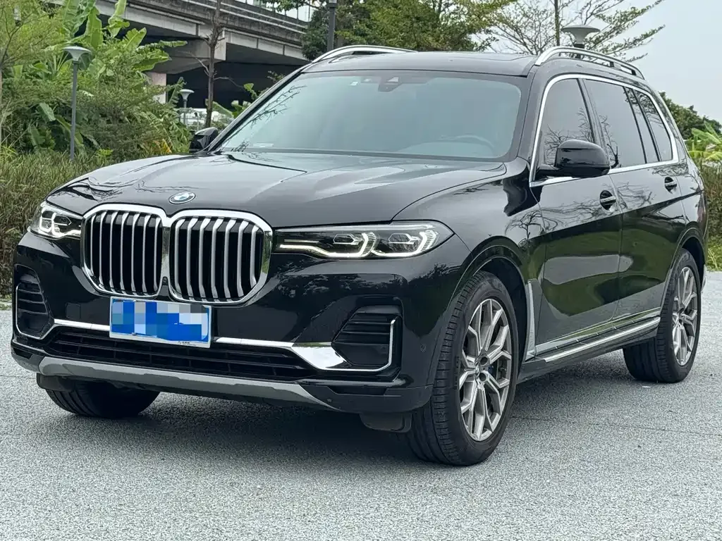 BMW X7 — фото 1