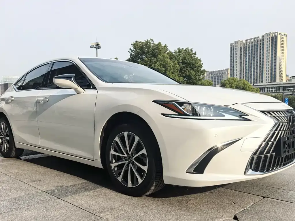 Lexus ES 2024 из CN, фото 7