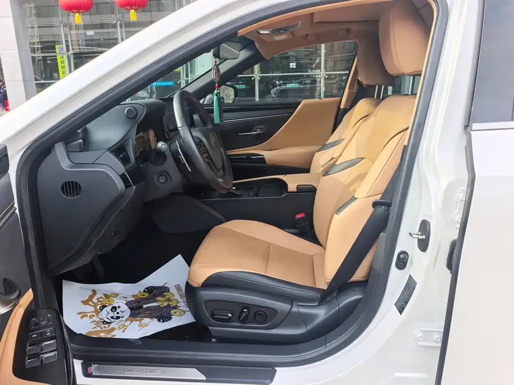 Lexus ES 2024 из CN, фото 4