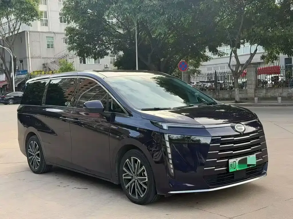 GAC Motor 传祺E8 PHEV — фото 9
