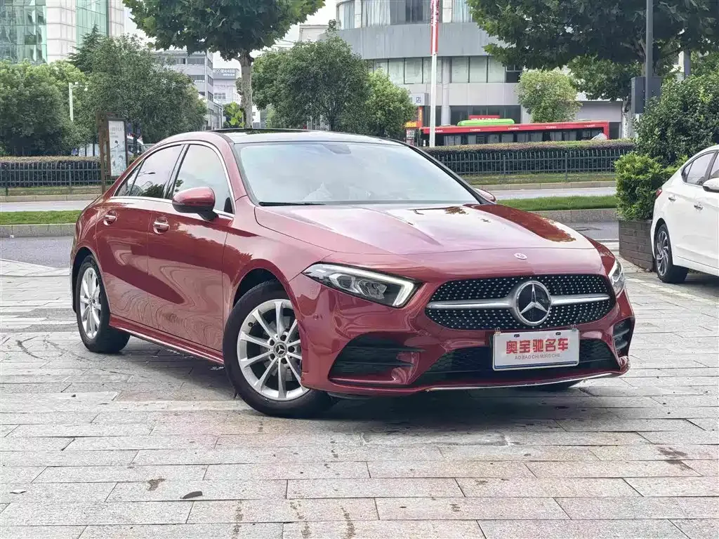 Mercedes-Benz A-Class — фото 9