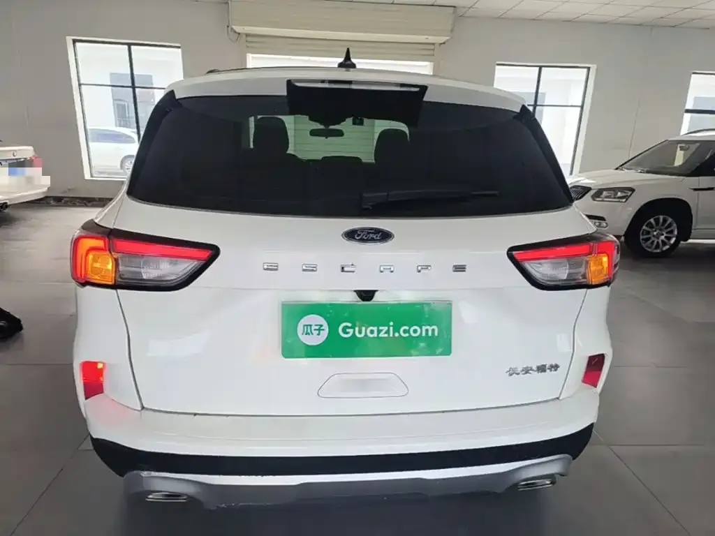 Ford Escape 2025 из CN, фото 3