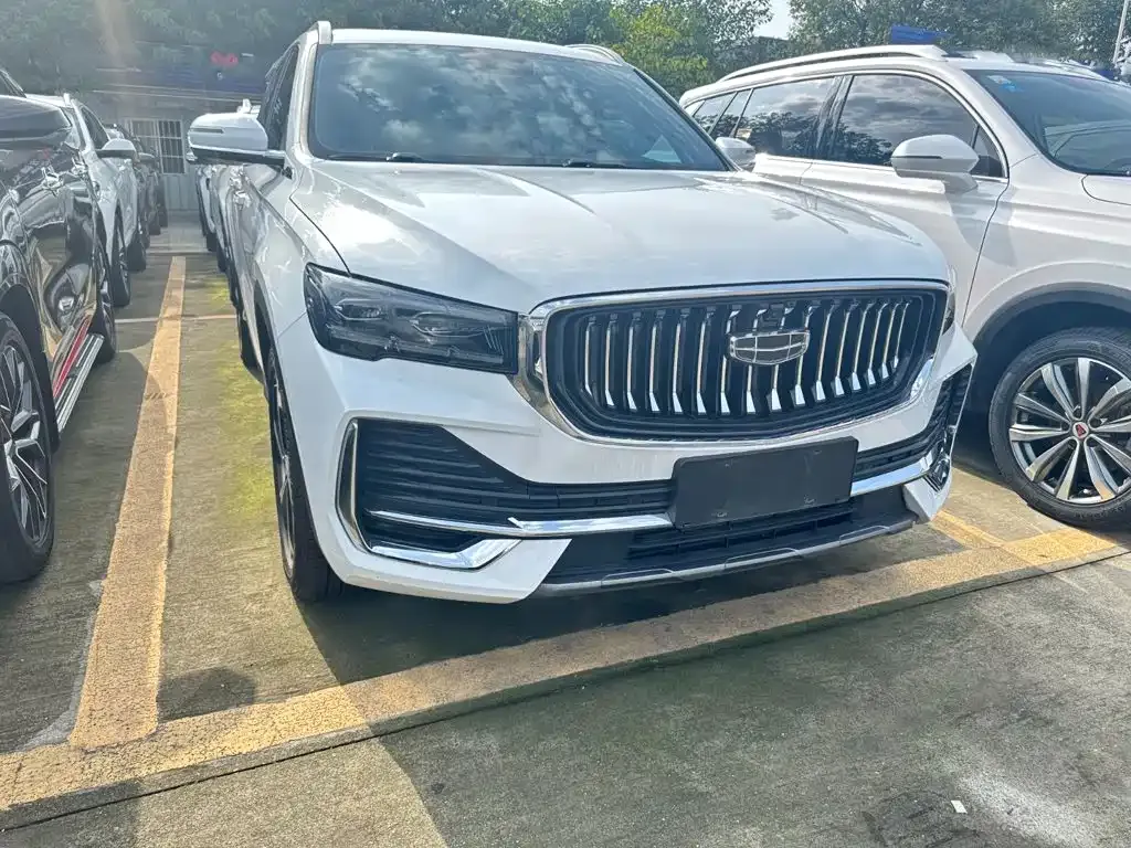 Geely Xingyue L — фото 10