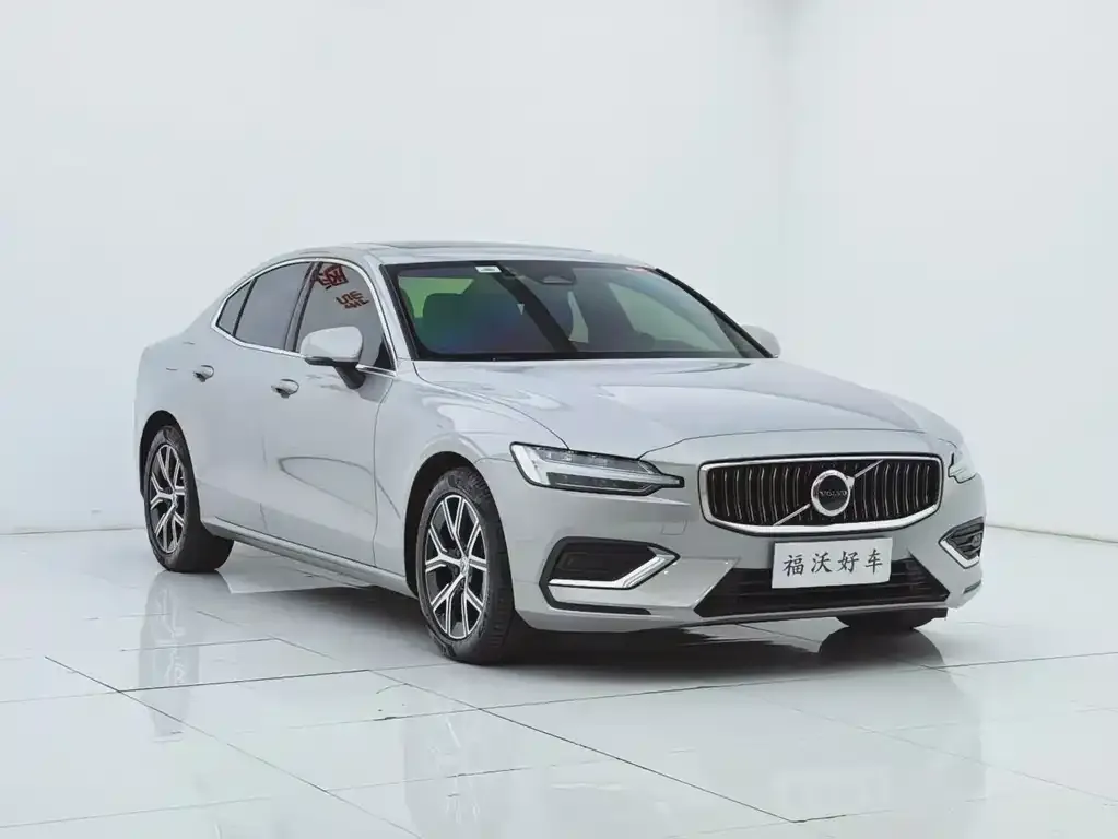 Volvo S60 — фото 4