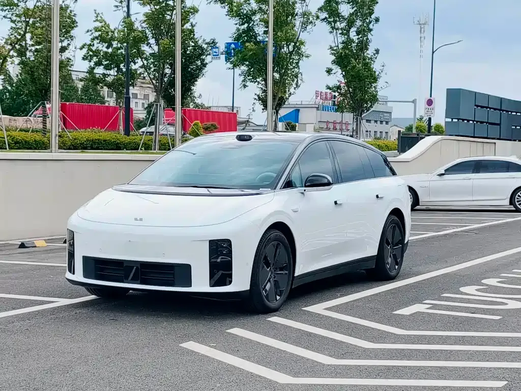 Li Auto i6