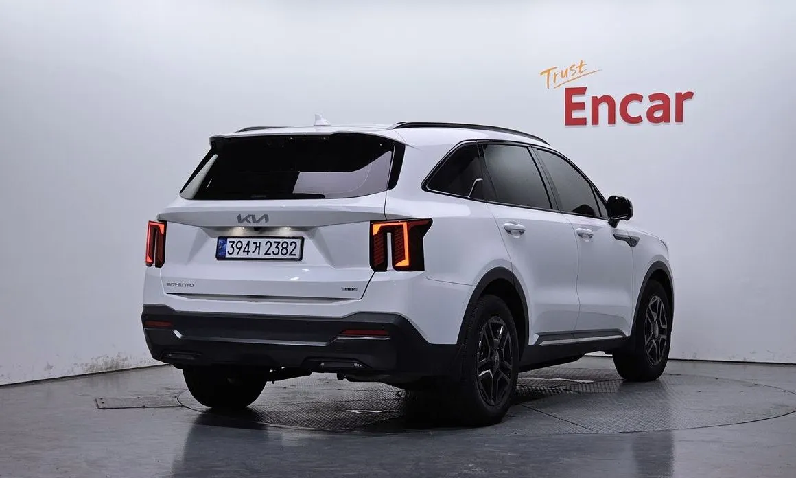 Kia Sorento — фото 8