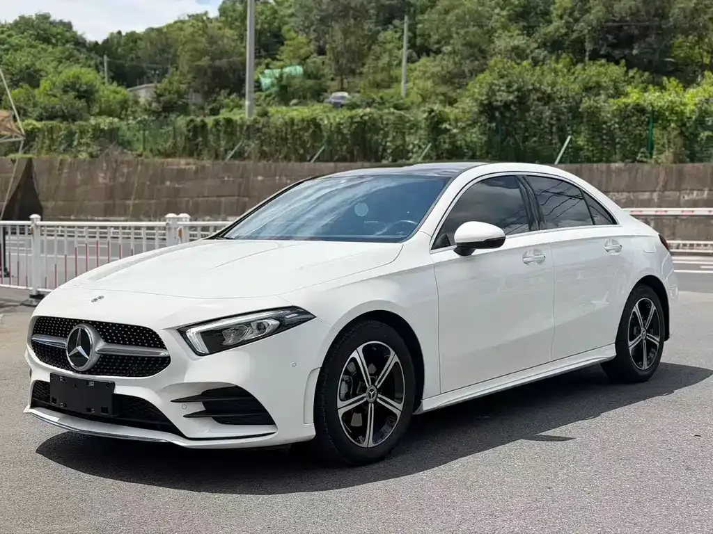 Mercedes-Benz A-Class — фото 1