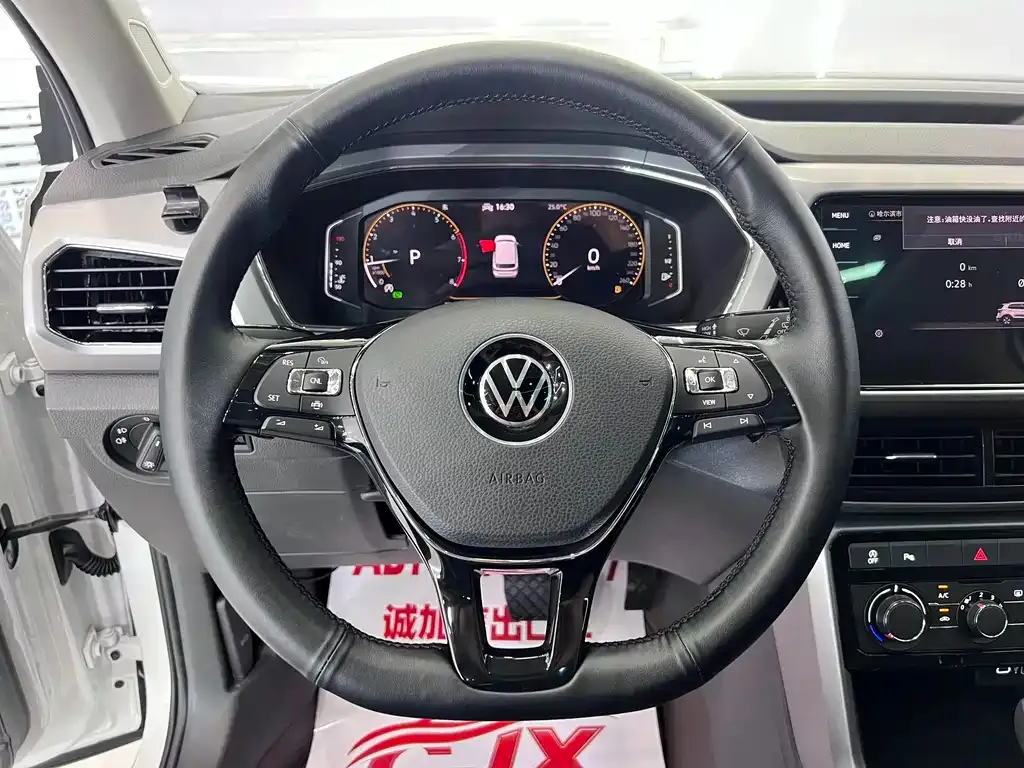 Volkswagen T-Cross — фото 2