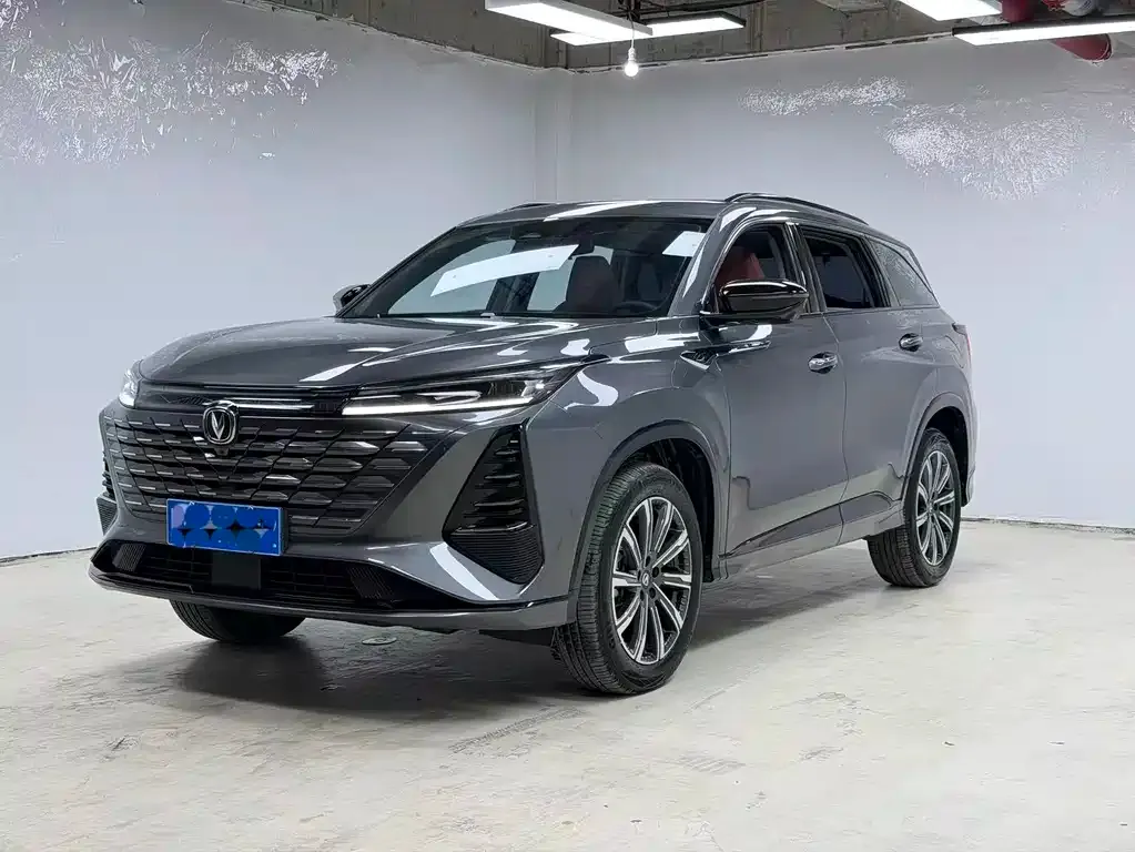 Changan CS75PLUS — фото 1